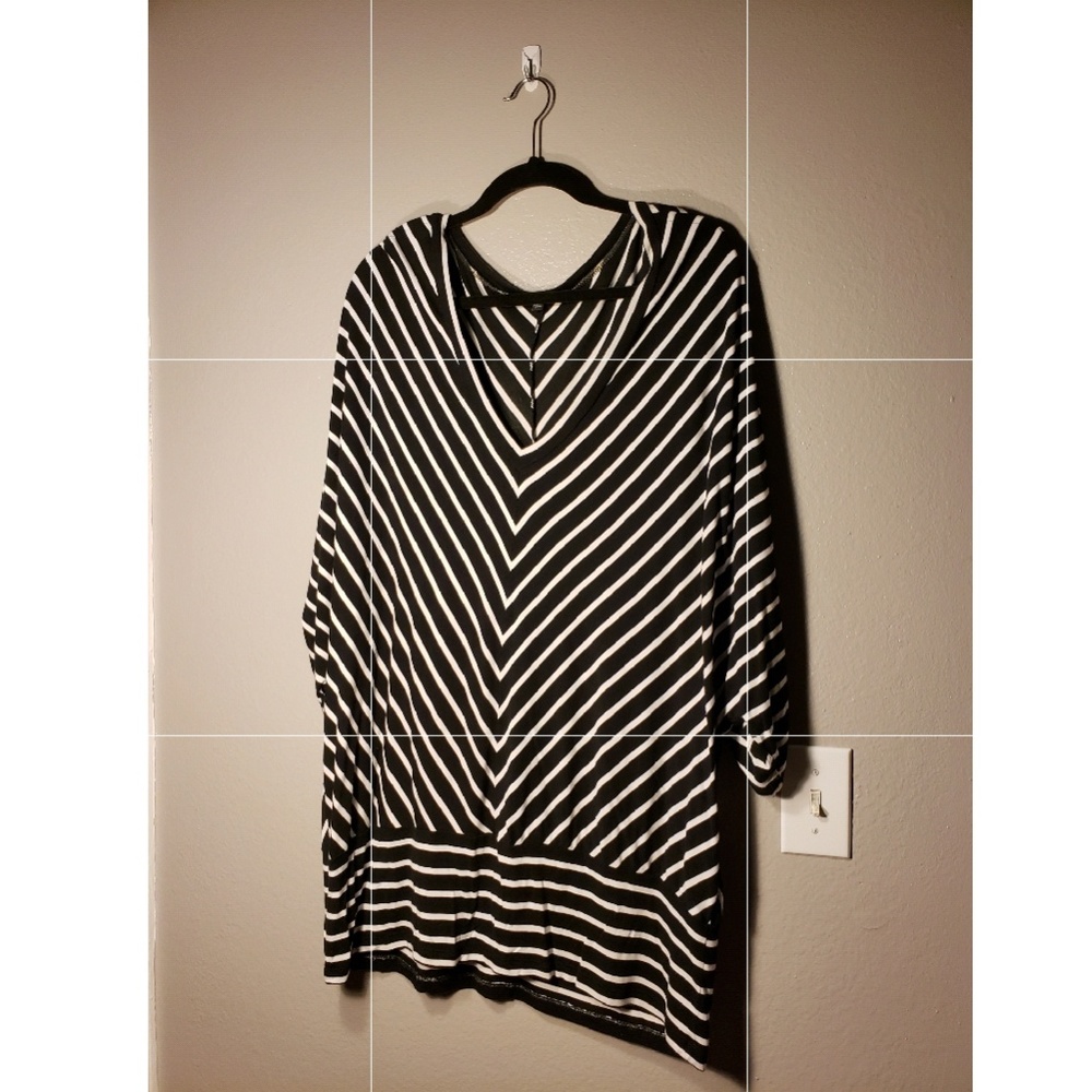 Striped Cable & Guage top.